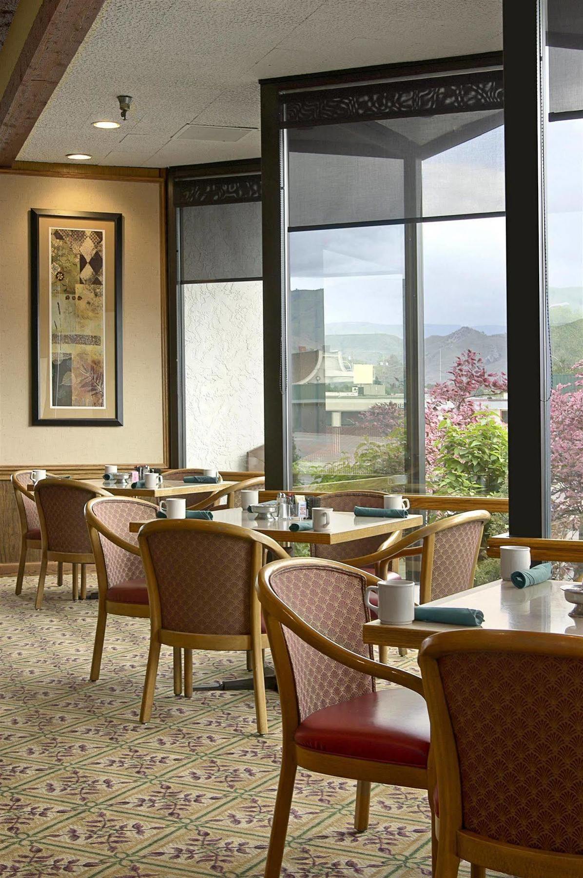 Red Lion Hotel Wenatchee City Center Restaurant foto